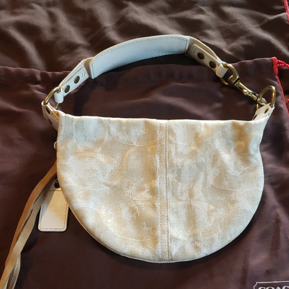 Coach - Picture 2 of 3
